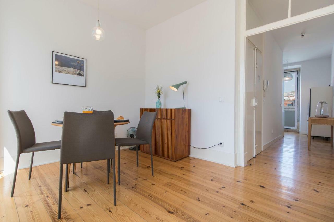 Lovelystay - Sunny Santa Catarina Ii Lejlighed Lisboa